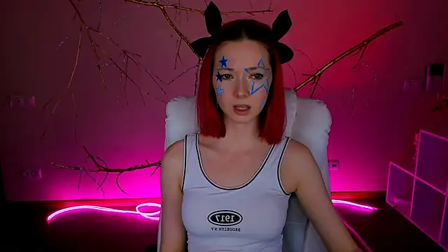 KimBoydd online show from 11/28/25, 08:17