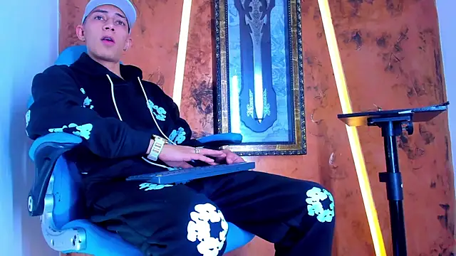 Dante Brown1  online show from 12/16/25, 11:15