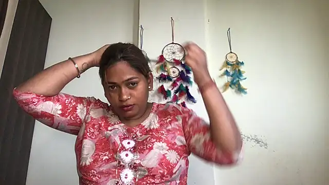 HoleyCoupon online show from 02/23/26, 09:28