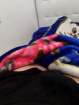 Yazaza1999 online show from 09/27/25, 06:07