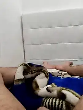 Yazaza1999 online show from 10/18/25, 01:34