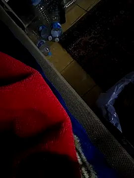 Yazaza1999 online show from 12/15/25, 08:46