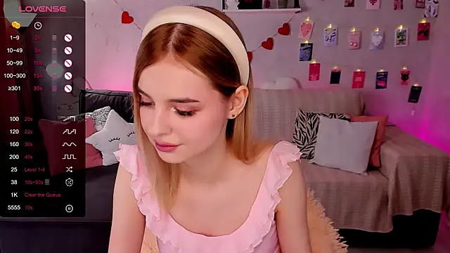 LillianShine online show from 02/14/26, 06:21