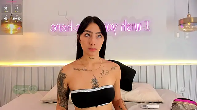 Snapshot of _samanthamonroe chatting on 09/16/25, 10:38 samanthamonroe online show from 09/16/25, 10:38