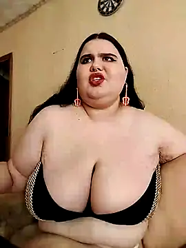 Vllada Brattz online show from 10/31/25, 09:54