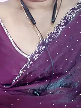 Tamil Azhaghi25 online show from 02/04/26, 06:08