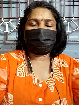 Snapshot of Tamil_Azhaghi25 chatting on 06/27/26, 02:55 Tamil Azhaghi25 online show from 06/27/26, 02:55
