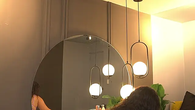 Snapshot of Tayler_Kim chatting on 09/09/25, 12:26 Tayler Kim online show from 09/09/25, 12:26