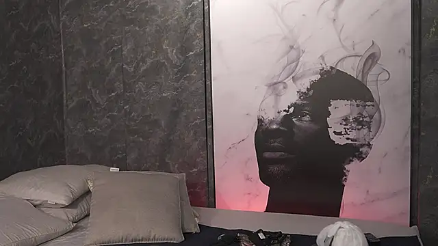 Snapshot of Tayler_Kim chatting on 09/10/25, 12:05 Tayler Kim online show from 09/10/25, 12:05