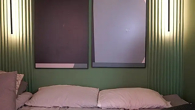 Snapshot of Tayler_Kim chatting on 10/01/25, 06:36 Tayler Kim online show from 10/01/25, 06:36