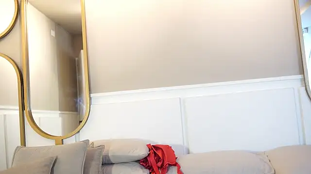 Snapshot of Tayler_Kim chatting on 10/07/25, 06:38 Tayler Kim online show from 10/07/25, 06:38