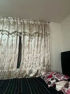 Tayler Kim online show from 04/22/26, 10:11