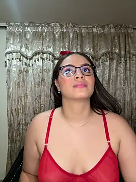 Tayler Kim online show from 04/23/26, 06:54