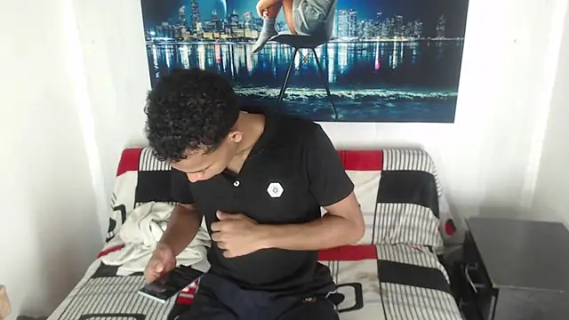 Snapshot of aston_xvera chatting on 09/16/25, 07:37 aston xvera online show from 09/16/25, 07:37