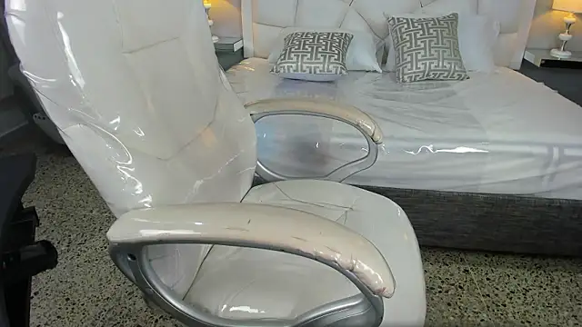 Snapshot of Miss_Francheska chatting on 02/02/26, 11:53 Miss Francheska online show from 02/02/26, 11:53