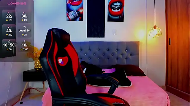 Snapshot of Nicolas_James_Sc chatting on 11/29/25, 12:52 Nicolas James Sc online show from 11/29/25, 12:52