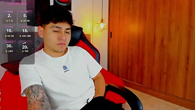 Snapshot of Nicolas_James_Sc chatting on 01/08/26, 01:35 Nicolas James Sc online show from 01/08/26, 01:35