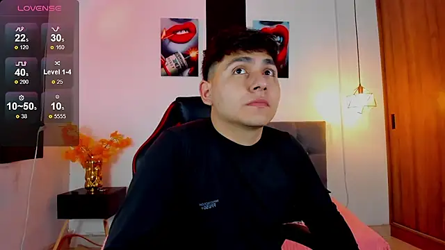 Snapshot of Nicolas_James_Sc chatting on 02/06/26, 01:25 Nicolas James Sc online show from 02/06/26, 01:25