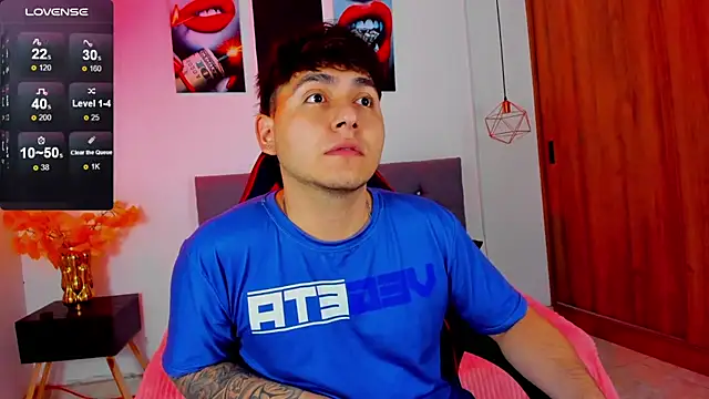 Snapshot of Nicolas_James_Sc chatting on 02/17/26, 01:51 Nicolas James Sc online show from 02/17/26, 01:51