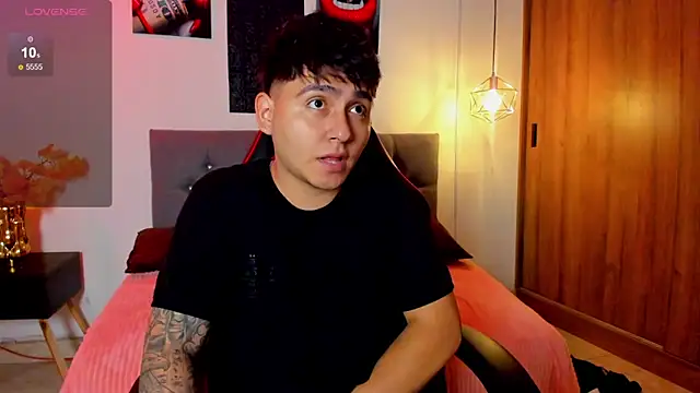 Snapshot of Nicolas_James_Sc chatting on 02/26/26, 02:27 Nicolas James Sc online show from 02/26/26, 02:27