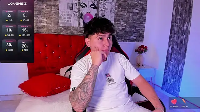 Snapshot of Nicolas_James_Sc chatting on 03/04/26, 01:50 Nicolas James Sc online show from 03/04/26, 01:50