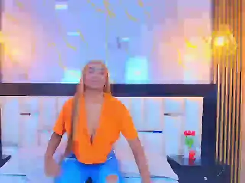 Snapshot of JanneCooper chatting on 09/19/25, 02:46 JanneCooper online show from 09/19/25, 02:46