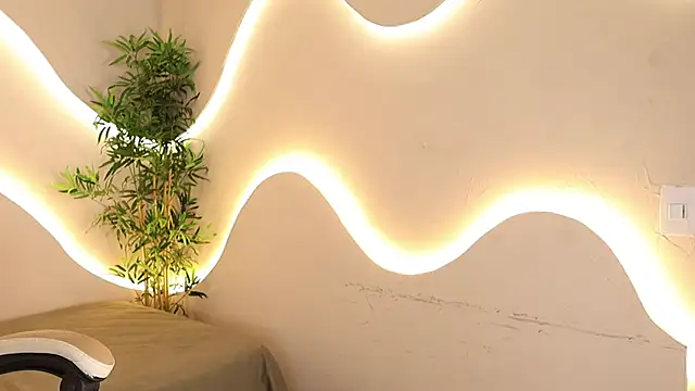 Mystic blue online show from 10/31/25, 01:34