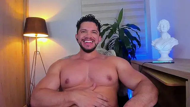 Snapshot of Erick_Thompsonx chatting on 05/11/26, 10:51 Erick Thompsonx online show from 05/11/26, 10:51