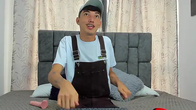 Snapshot of Maikol_Ortiz chatting on 01/13/26, 02:11 Maikol Ortiz online show from 01/13/26, 02:11