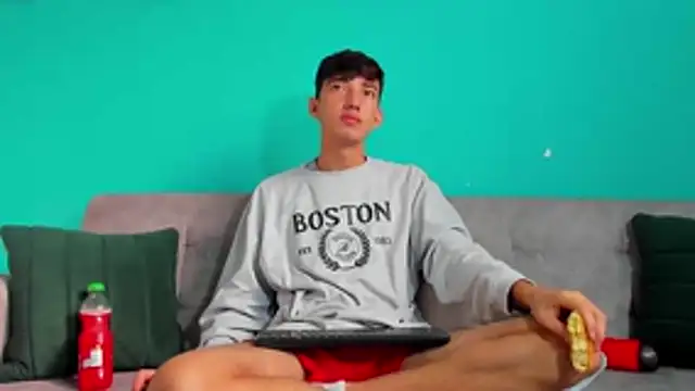 Snapshot of Maikol_Ortiz chatting on 02/04/26, 12:33 Maikol Ortiz online show from 02/04/26, 12:33