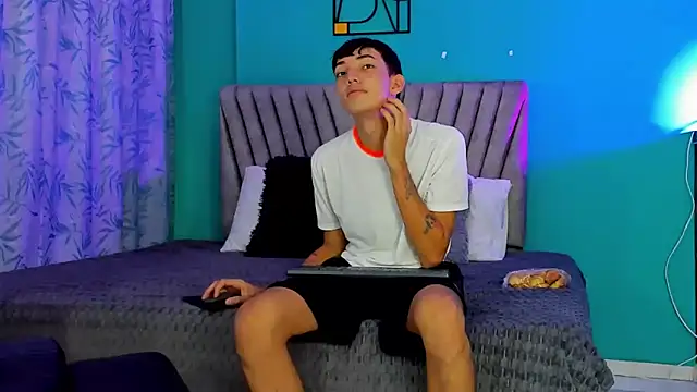 Snapshot of Maikol_Ortiz chatting on 02/28/26, 01:12 Maikol Ortiz online show from 02/28/26, 01:12