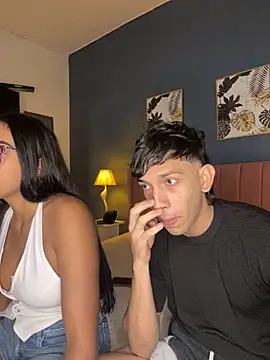 Andres-Andrea1922 online show from 10/01/25, 01:44