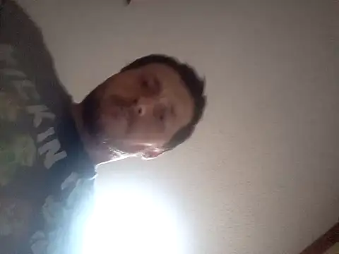 Snapshot of bigmemberDDD chatting on 09/20/25, 07:48 bigmemberDDD online show from 09/20/25, 07:48