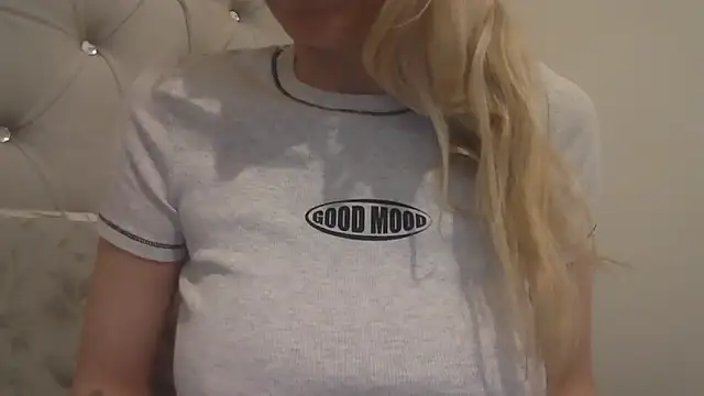 flirty babe x online show from 02/06/26, 05:38