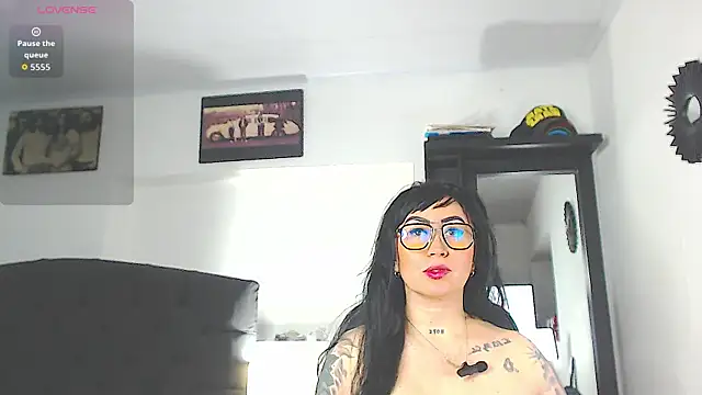 Vicky hotmilf online show from 01/15/26, 10:42