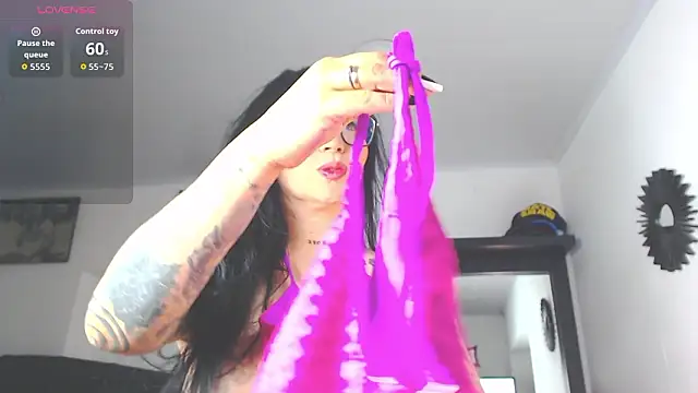 Vicky hotmilf online show from 03/17/26, 11:24