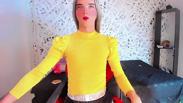 MIA HOT23CM S7S online show from 10/09/25, 07:01