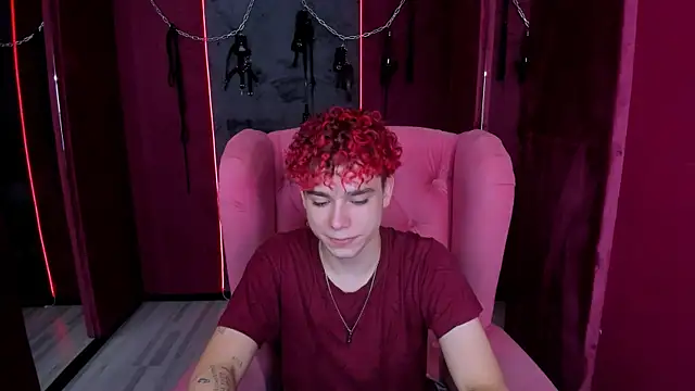 Snapshot of Blaiz_Vok chatting on 10/12/25, 08:30 Blaiz Vok online show from 10/12/25, 08:30