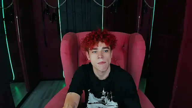 Snapshot of Blaiz_Vok chatting on 10/28/25, 11:03 Blaiz Vok online show from 10/28/25, 11:03