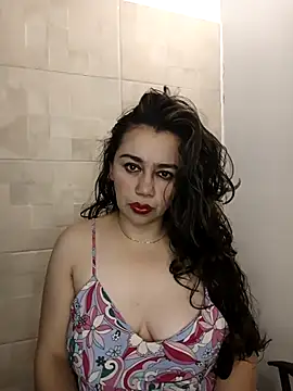 Snapshot of sexy-latina1 chatting on 09/26/25, 04:49 sexy-latina1 online show from 09/26/25, 04:49