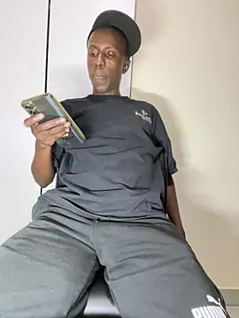 MeneerIan online show from 10/14/25, 05:36