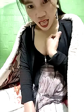 Tin tanny online show from 11/18/25, 06:34