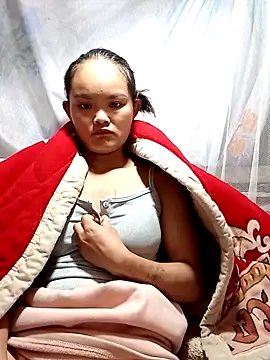 xinhxinhcute online show from 10/16/25, 03:07