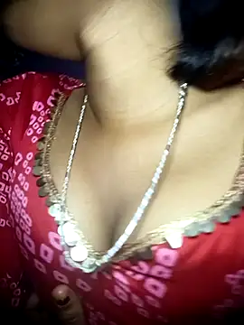 Hot Mayra  online show from 11/12/25, 05:08