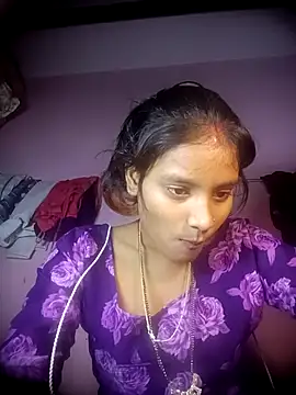 Hot Mayra  online show from 12/05/25, 06:33