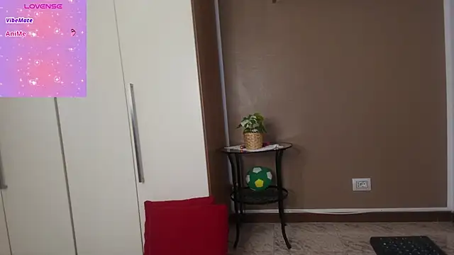 Snapshot of ScarletVerdi chatting on 11/22/25, 07:51 ScarletVerdi online show from 11/22/25, 07:51