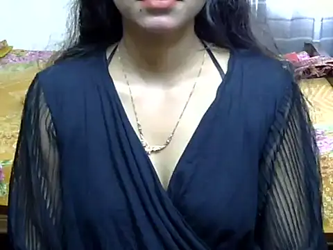 Snapshot of AlisaPari2007 chatting on 09/11/25, 06:24 AlisaPari2007 online show from 09/11/25, 06:24