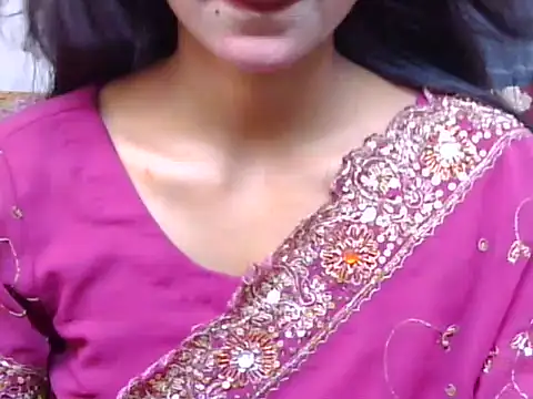 Snapshot of AlisaPari2007 chatting on 09/25/25, 12:31 AlisaPari2007 online show from 09/25/25, 12:31