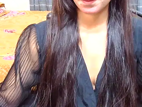 Snapshot of AlisaPari2007 chatting on 10/02/25, 06:37 AlisaPari2007 online show from 10/02/25, 06:37