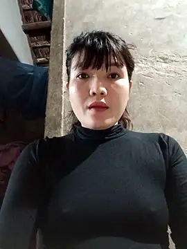 Snapshot of Thao_xx chatting on 09/22/25, 10:39 Thao xx online show from 09/22/25, 10:39